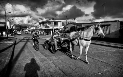 Horse and Wagon - Libano, Colombia